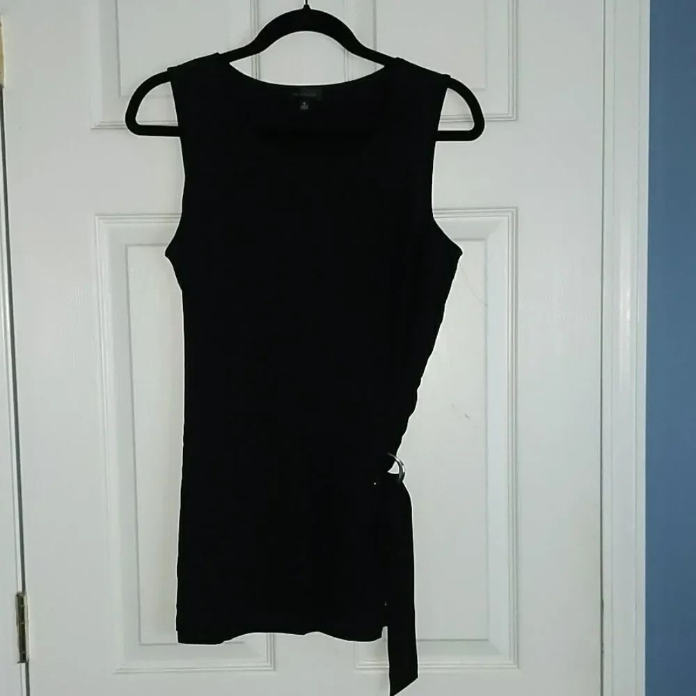 Limited black buckle sash sleeveless top Sz M